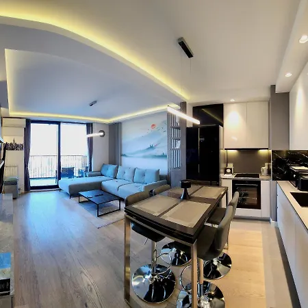 Waterfront 16th Fl Lux Apt. W/ View