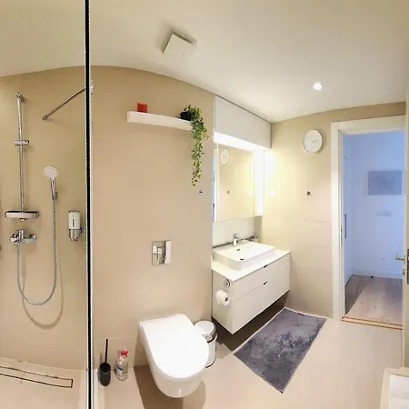 Waterfront 16th Fl Lux Apt. W/ View * Belgrade