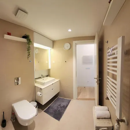 Waterfront 16th Fl Lux Apt. W/ View Apartament Belgrad