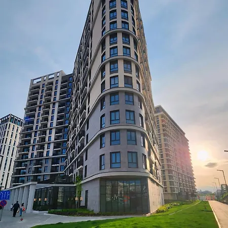 Waterfront 16th Fl Lux Apt. W/ View *